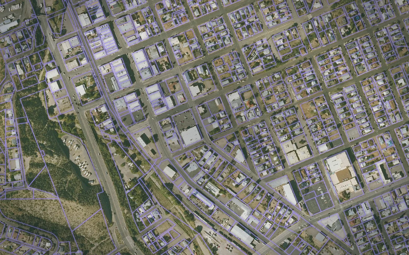 Parcel boundaries over aerial imagery of Gila County, Arizona