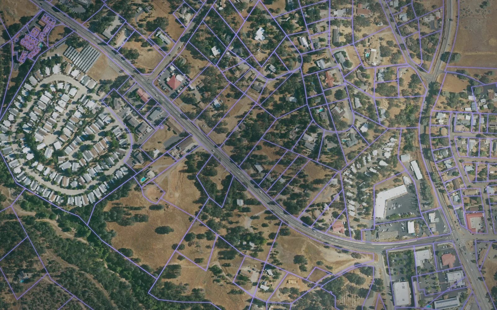 Parcel boundaries over aerial imagery of Mariposa County, California