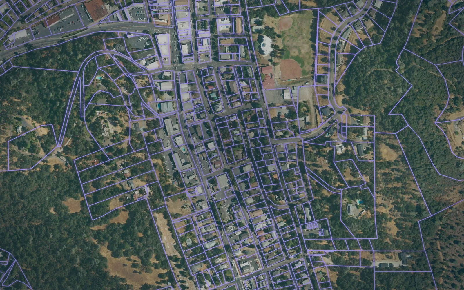 Parcel boundaries over aerial imagery of Tuolumne County, California