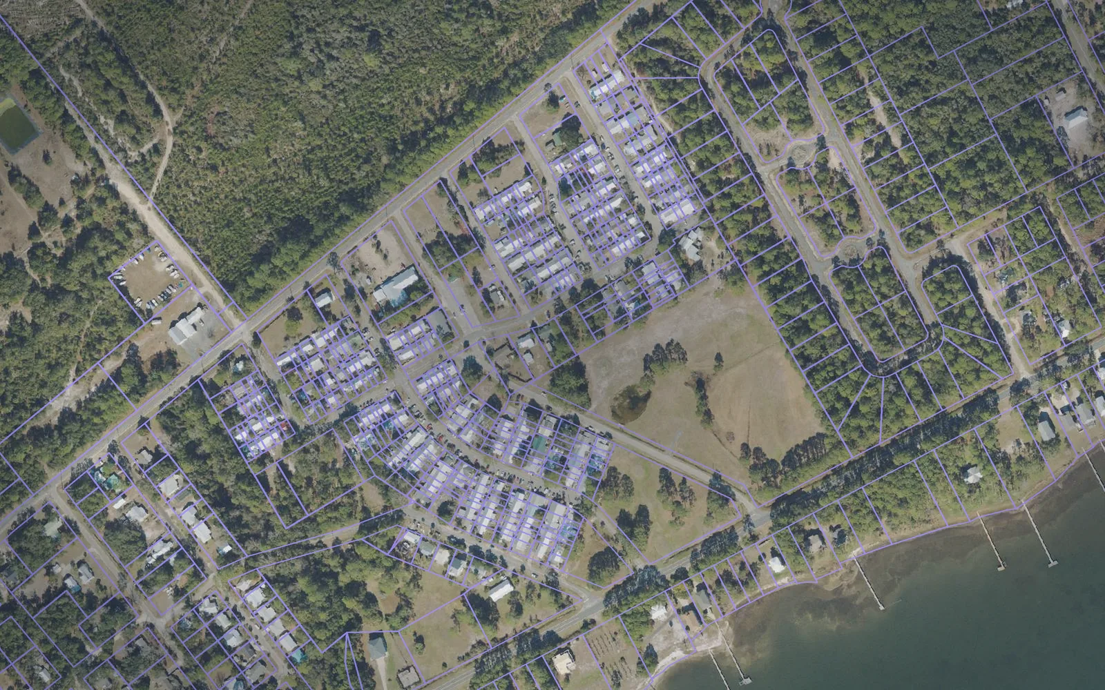 Parcel boundaries over aerial imagery of Franklin County, Florida