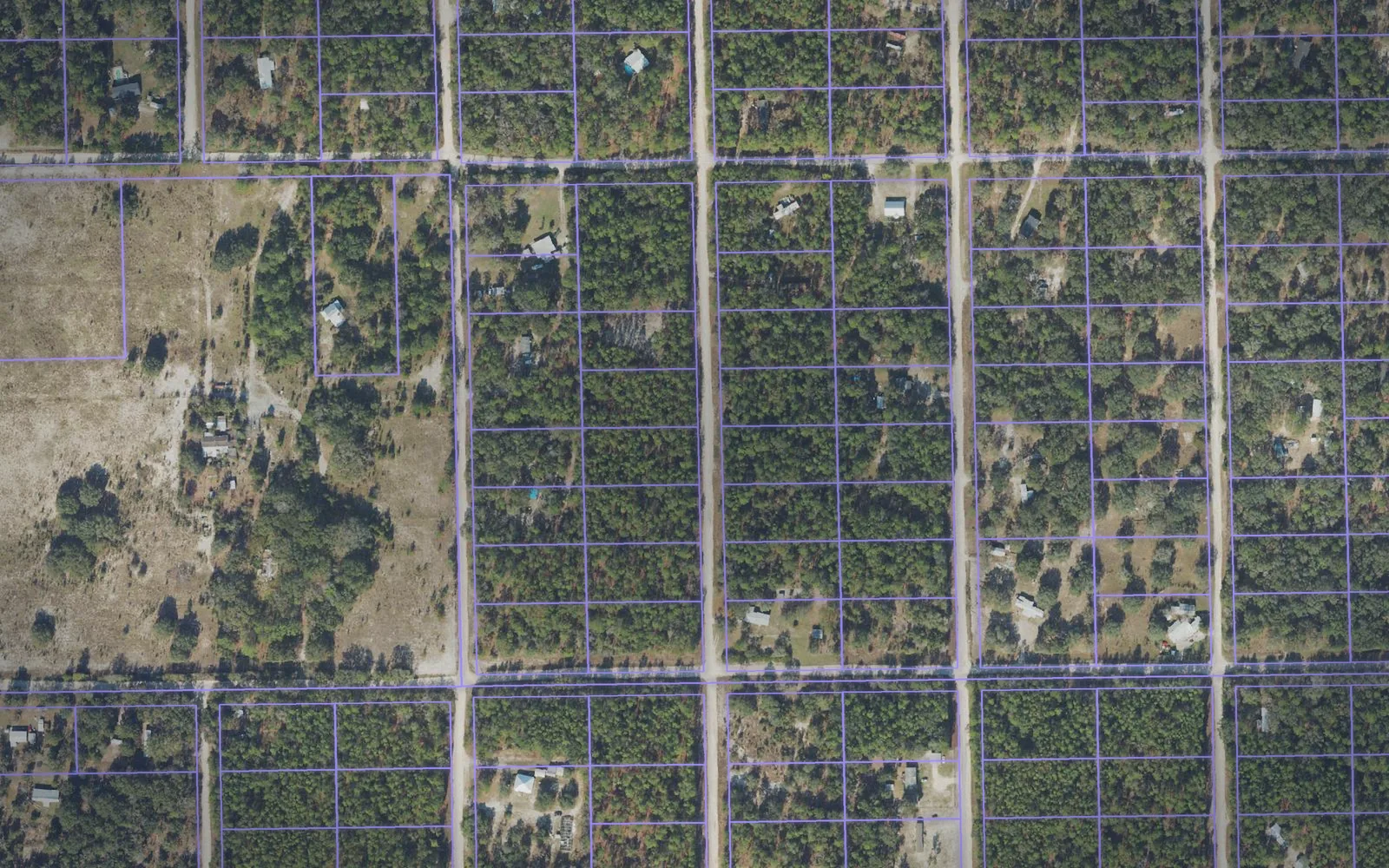 Parcel boundaries over aerial imagery of Gilchrist County, Florida