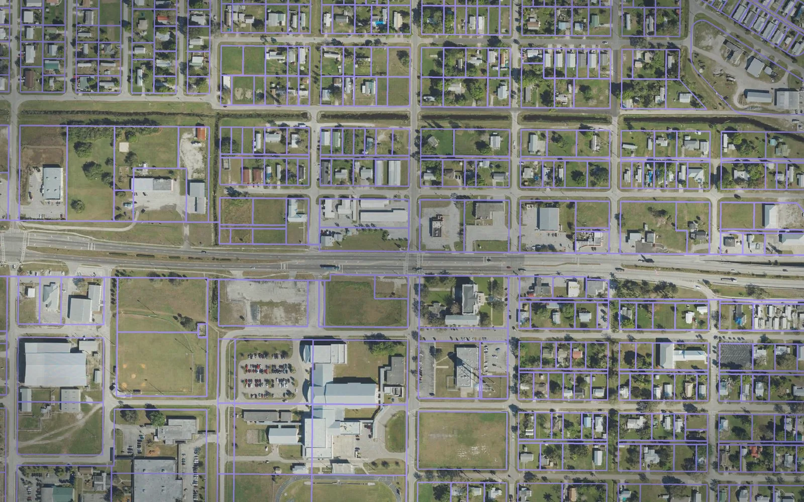 Parcel boundaries over aerial imagery of Glades County, Florida