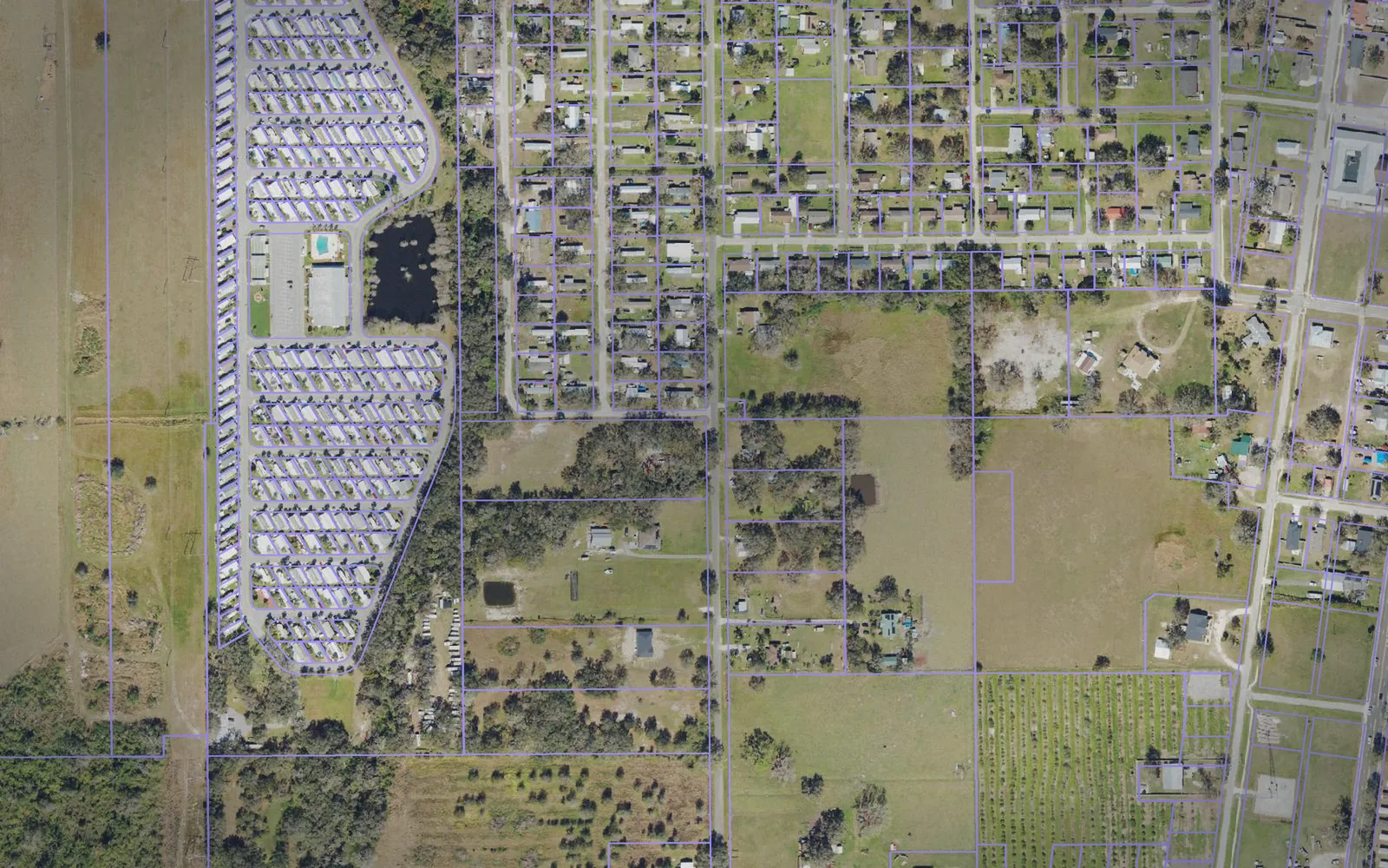 Parcel boundaries over aerial imagery of Hardee County, Florida