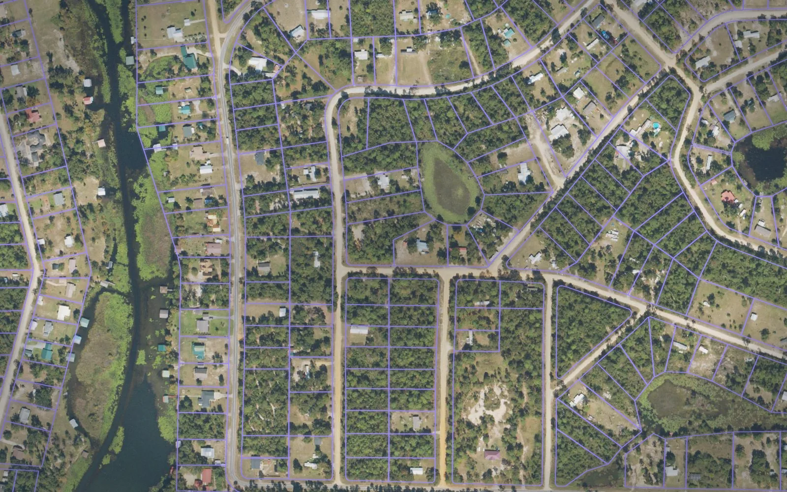 Parcel boundaries over aerial imagery of Seminole County, Georgia