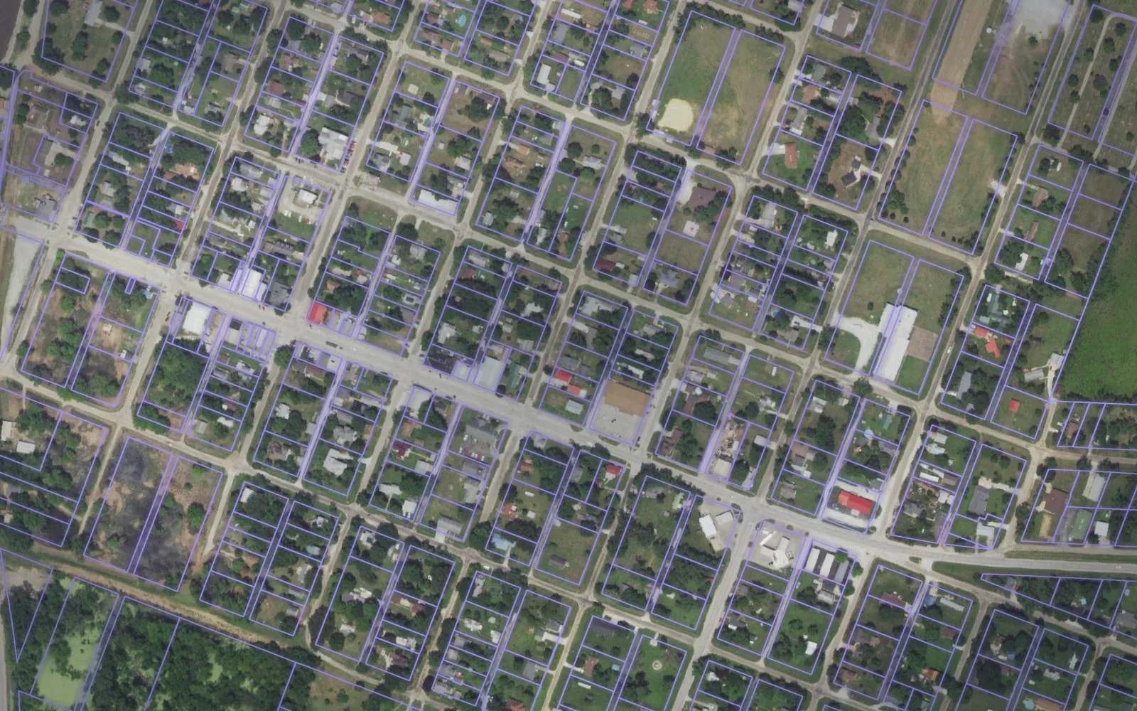Parcel boundaries over aerial imagery of Henderson County, Illinois