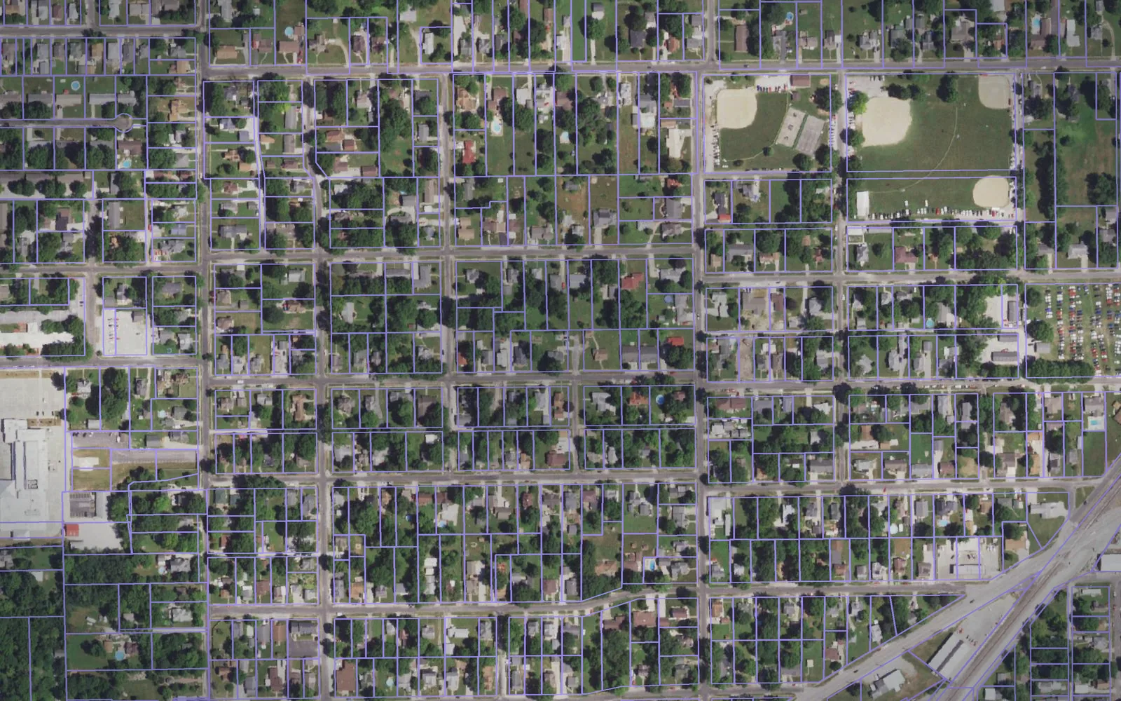 Parcel boundaries over aerial imagery of Macoupin County, Illinois