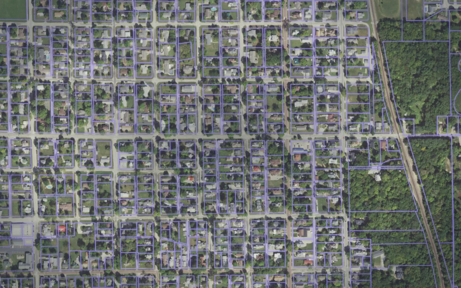 Parcel boundaries over aerial imagery of Shelby County, Illinois