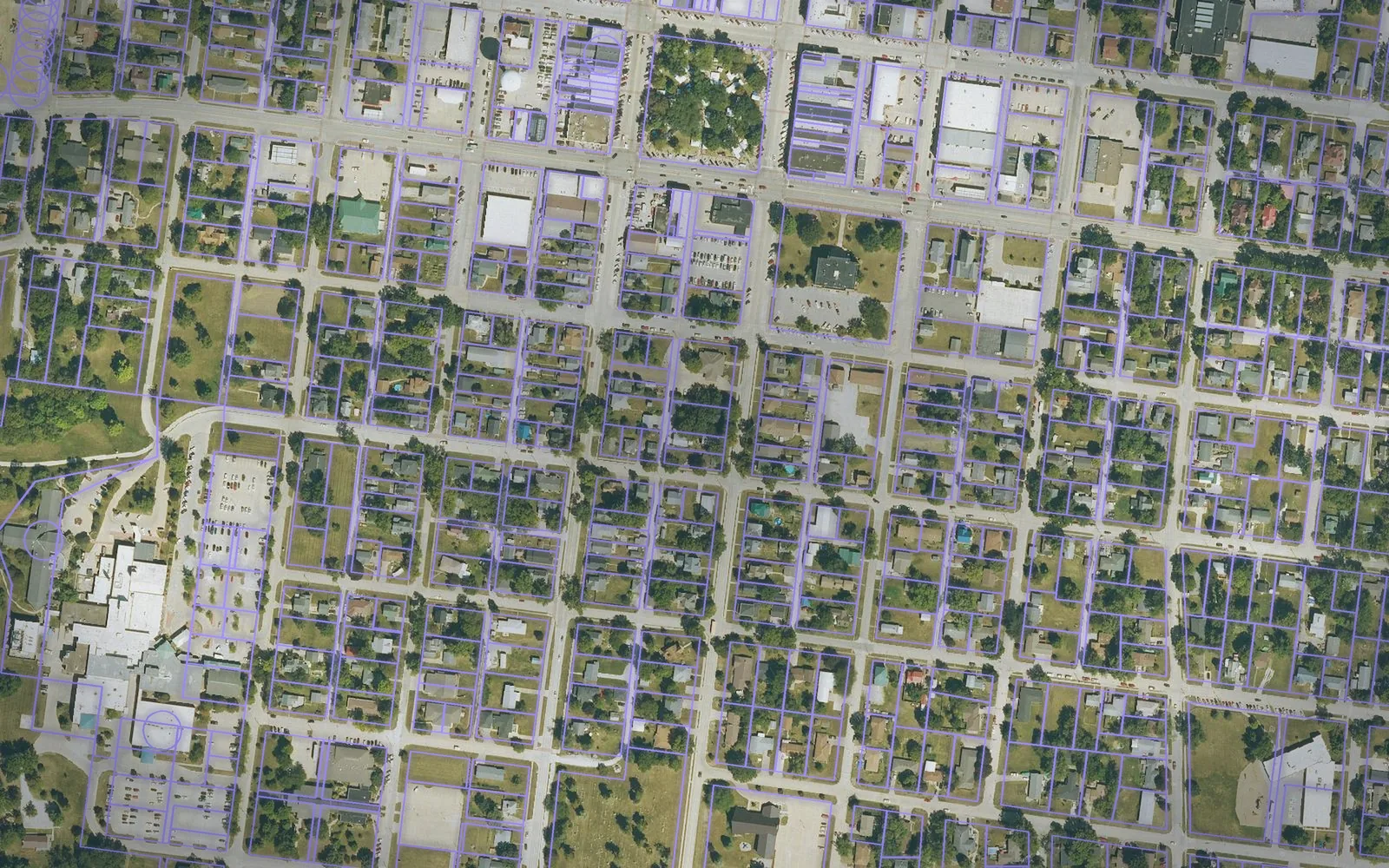 Parcel boundaries over aerial imagery of Henry County, Iowa