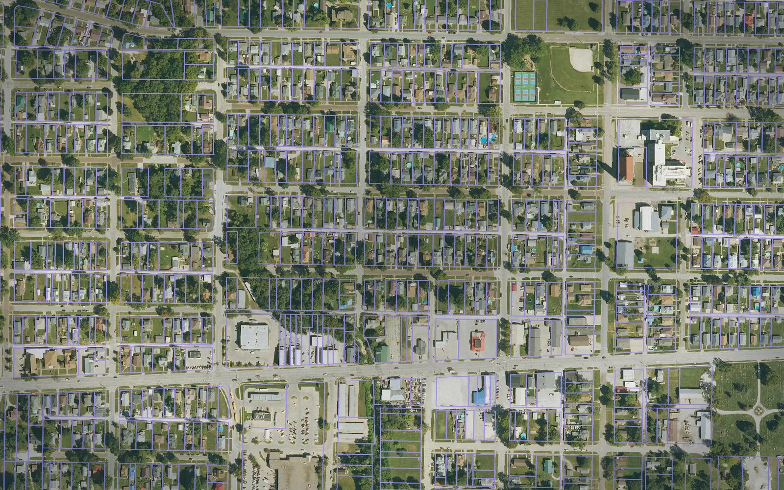 Parcel boundaries over aerial imagery of Lee County, Iowa
