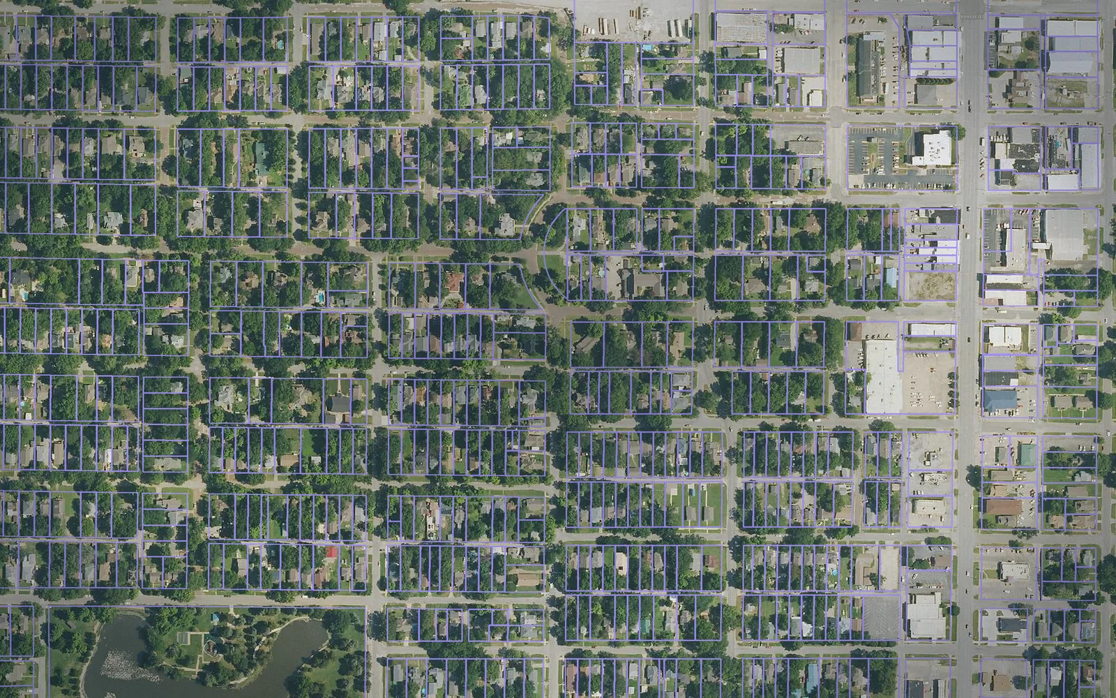 Parcel boundaries over aerial imagery of Crawford County, Kansas