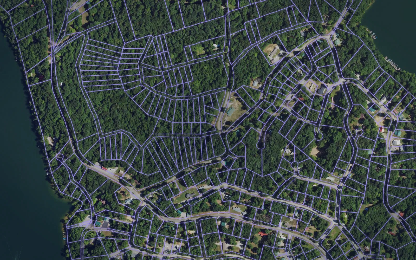 Parcel boundaries over aerial imagery of Edmonson County, Kentucky