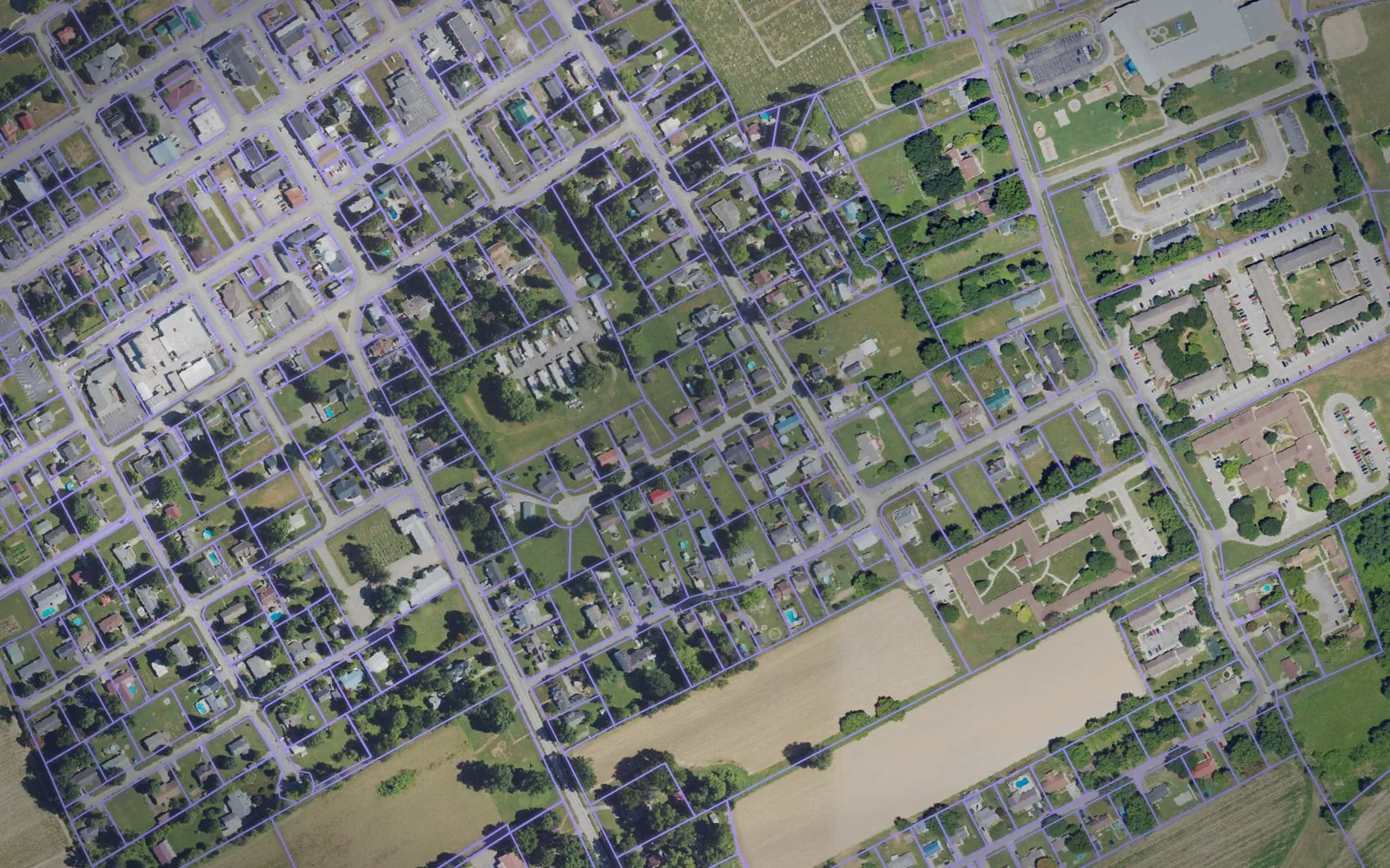 Parcel boundaries over aerial imagery of Gallatin County, Kentucky