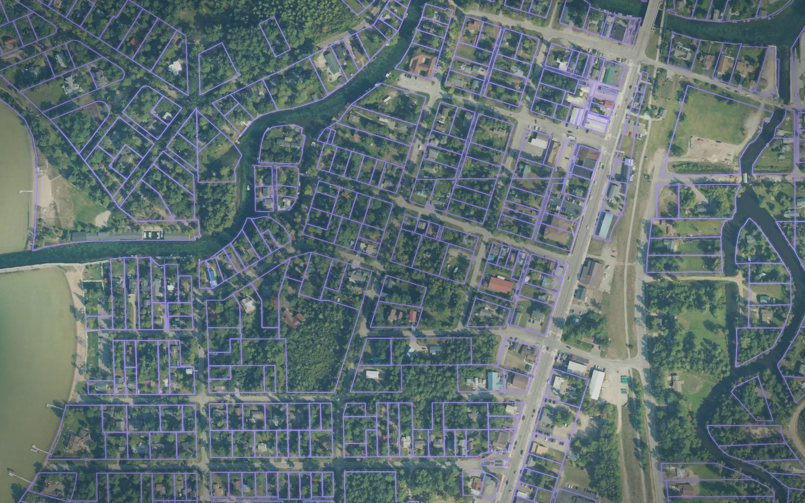 Parcel boundaries over aerial imagery of Cheboygan County, Michigan