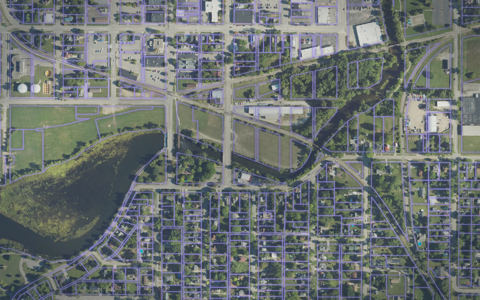 Parcel boundaries over aerial imagery of Gratiot County, Michigan