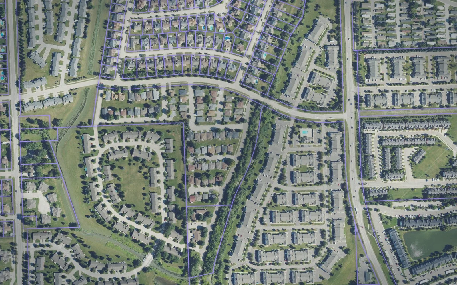 Parcel boundaries over aerial imagery of Macomb County, Michigan