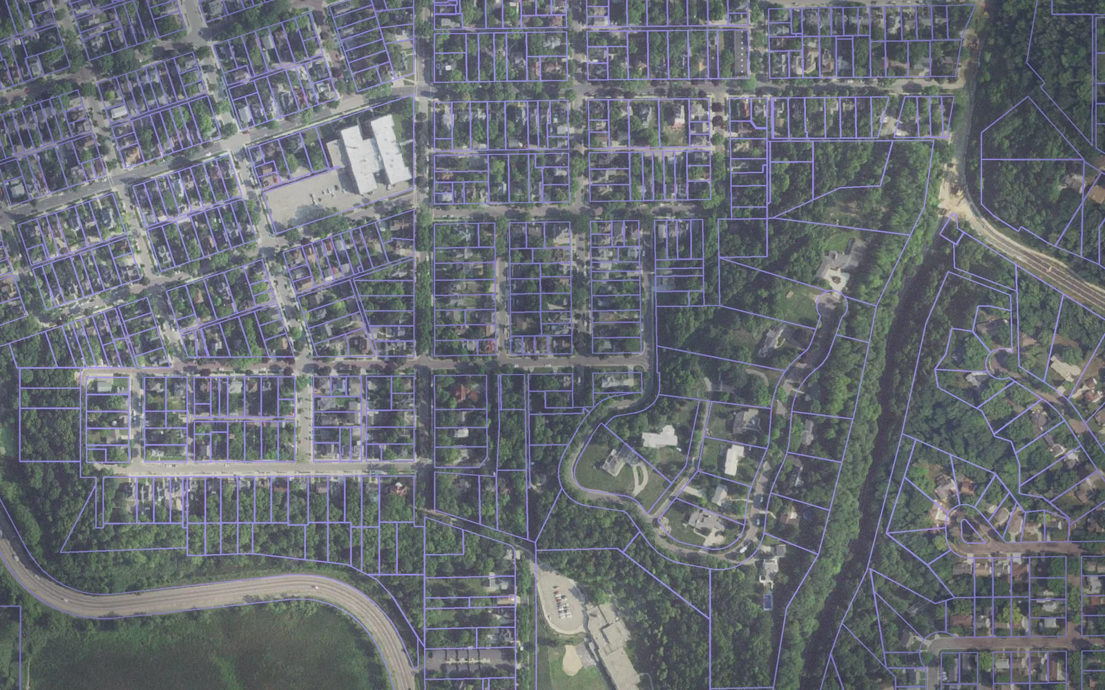 Parcel boundaries over aerial imagery of Blue Earth County, Minnesota