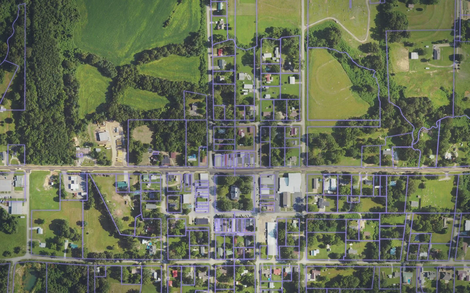 Parcel boundaries over aerial imagery of Benton County, Mississippi