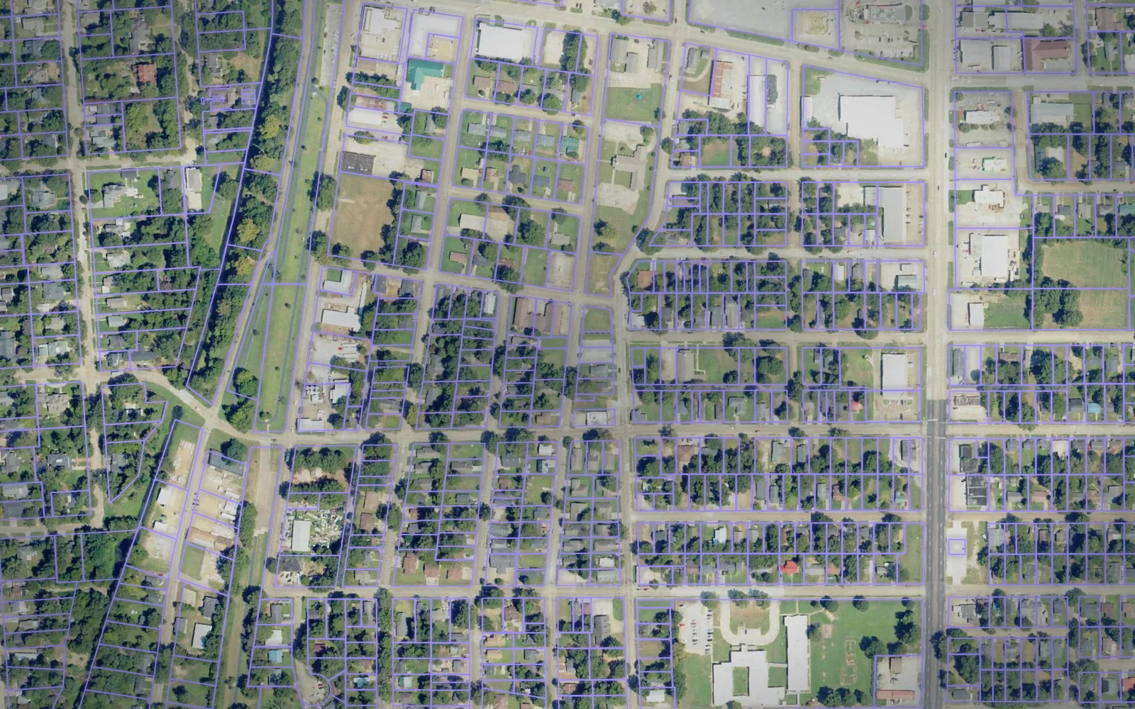 Parcel boundaries over aerial imagery of Bolivar County, Mississippi