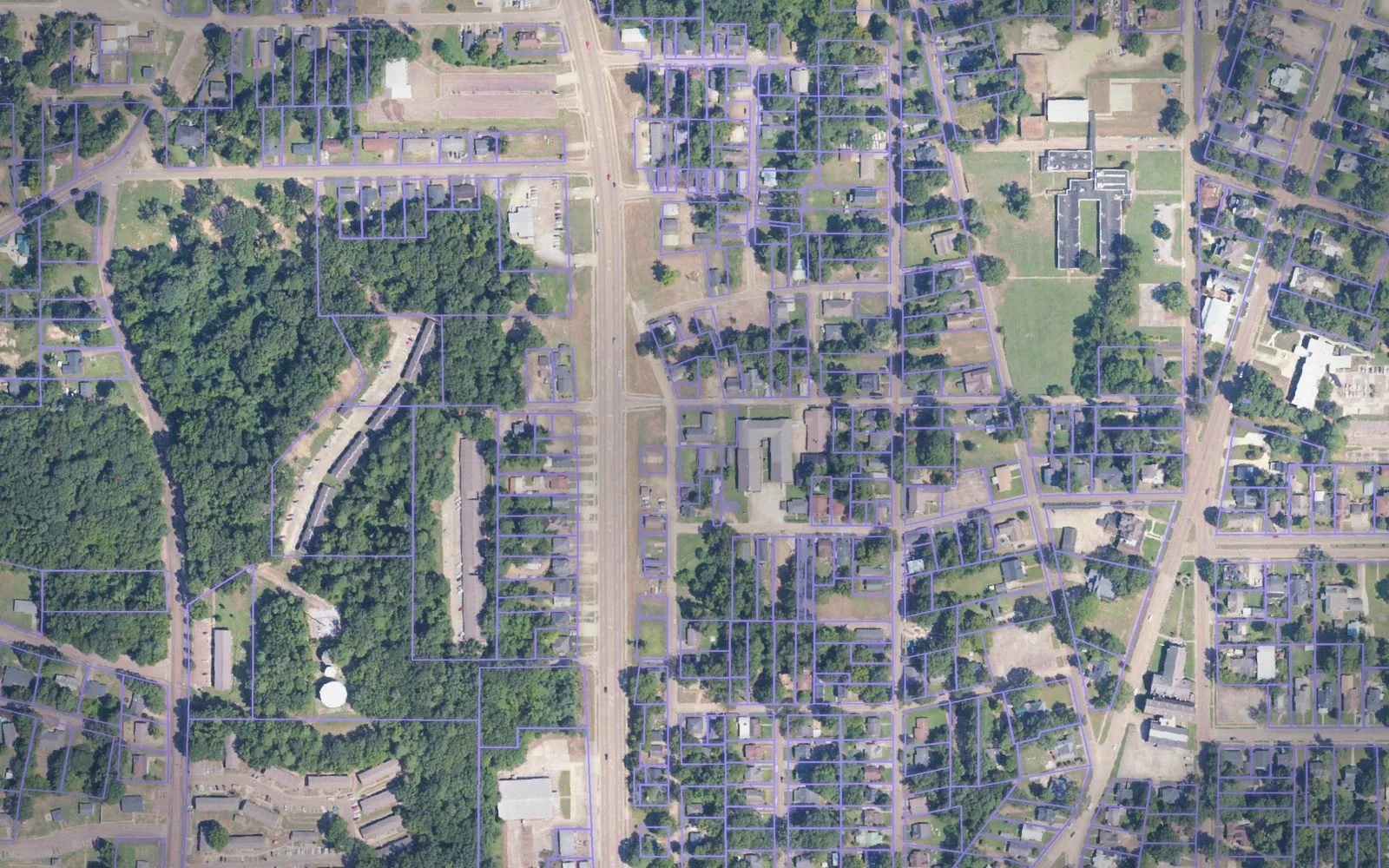 Parcel boundaries over aerial imagery of Grenada County, Mississippi