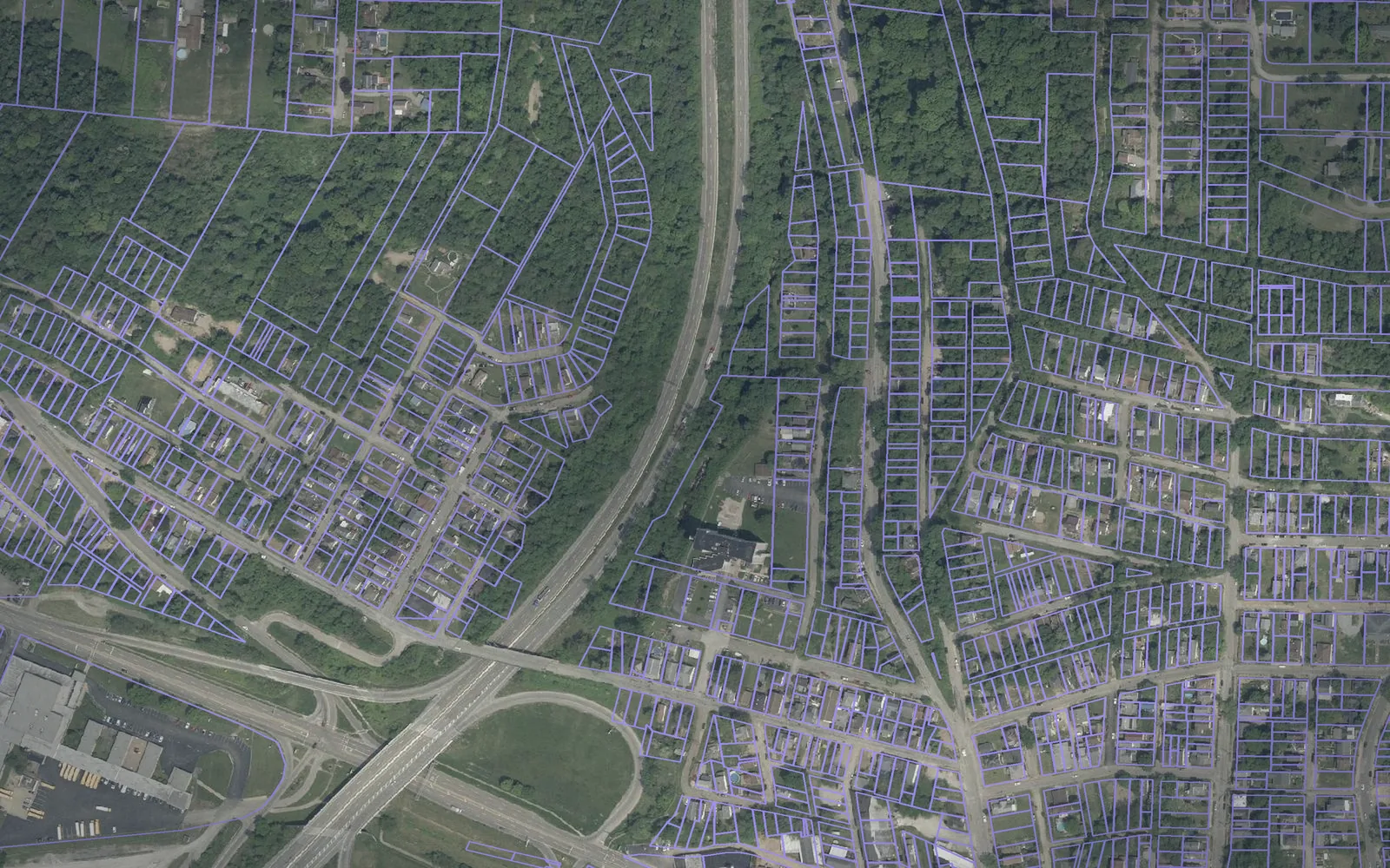 Parcel boundaries over aerial imagery of Columbiana County, Ohio