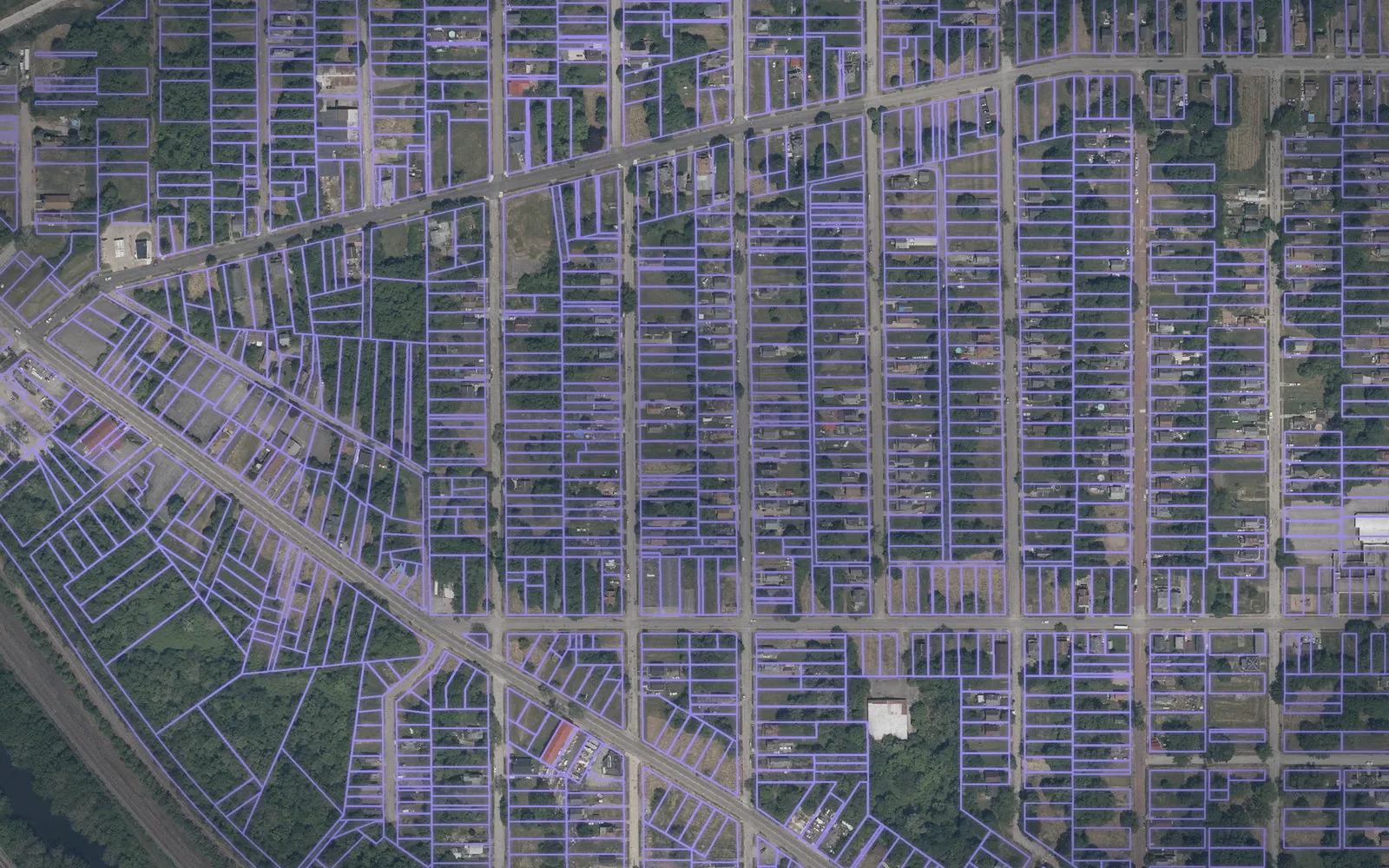 Parcel boundaries over aerial imagery of Mahoning County, Ohio