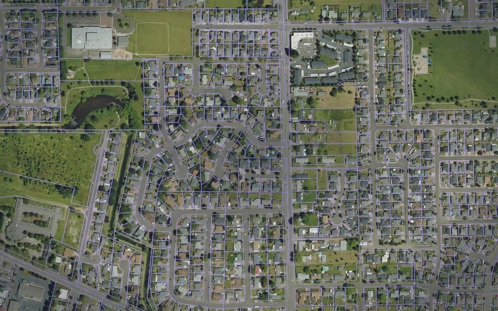 Parcel boundaries over aerial imagery of Linn County, Oregon