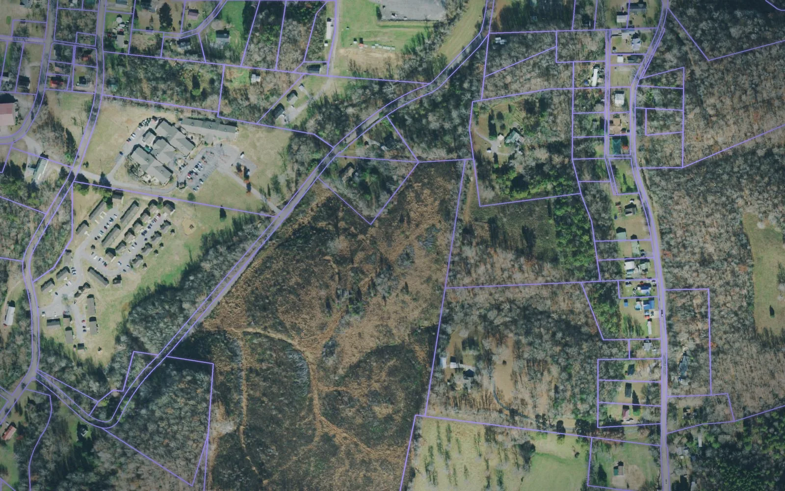 Parcel boundaries over aerial imagery of Houston County, Tennessee
