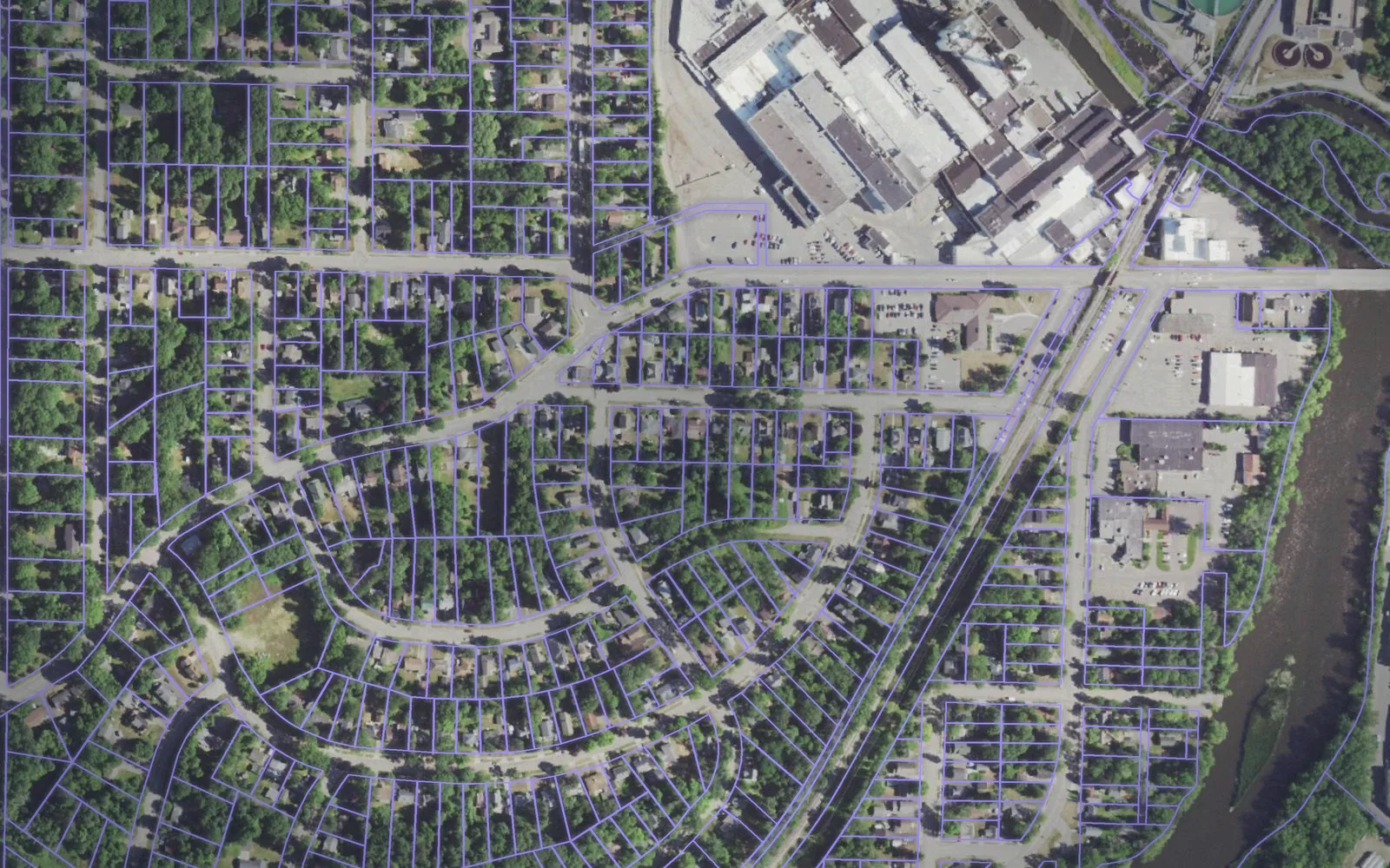 Parcel boundaries over aerial imagery of Oneida County, Wisconsin