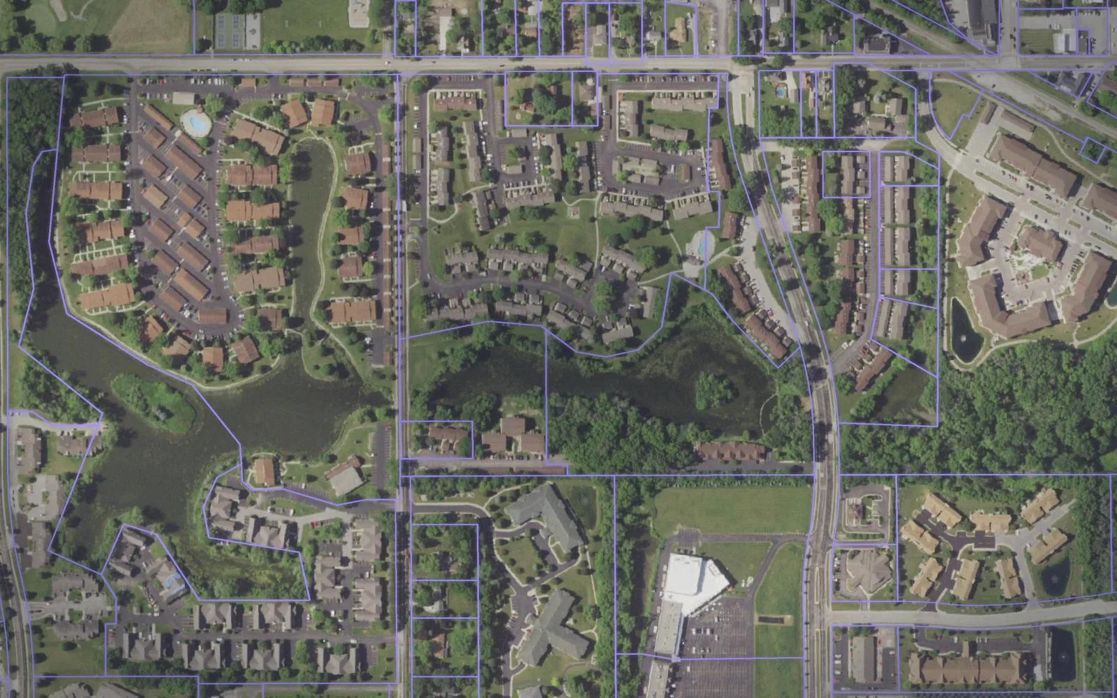Parcel boundaries over aerial imagery of Washington County, Wisconsin